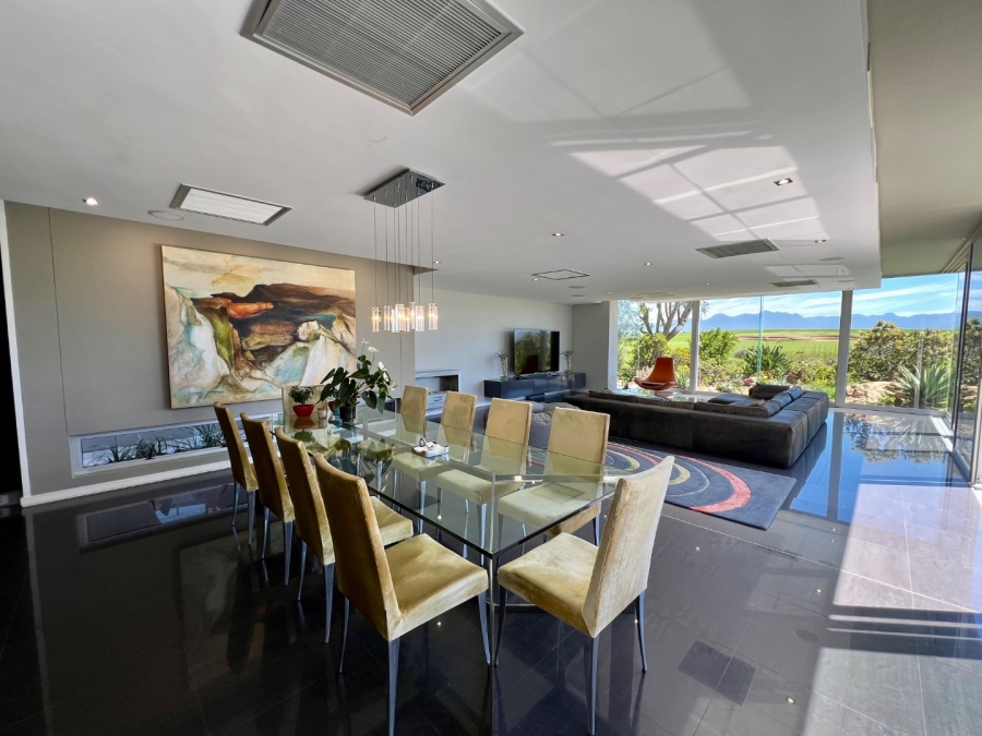 5 Bedroom Property for Sale in Oubaai Western Cape